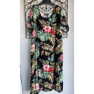 Shannon Marie Hawaiian Maxi Dress - Size 2XL - Multicolored